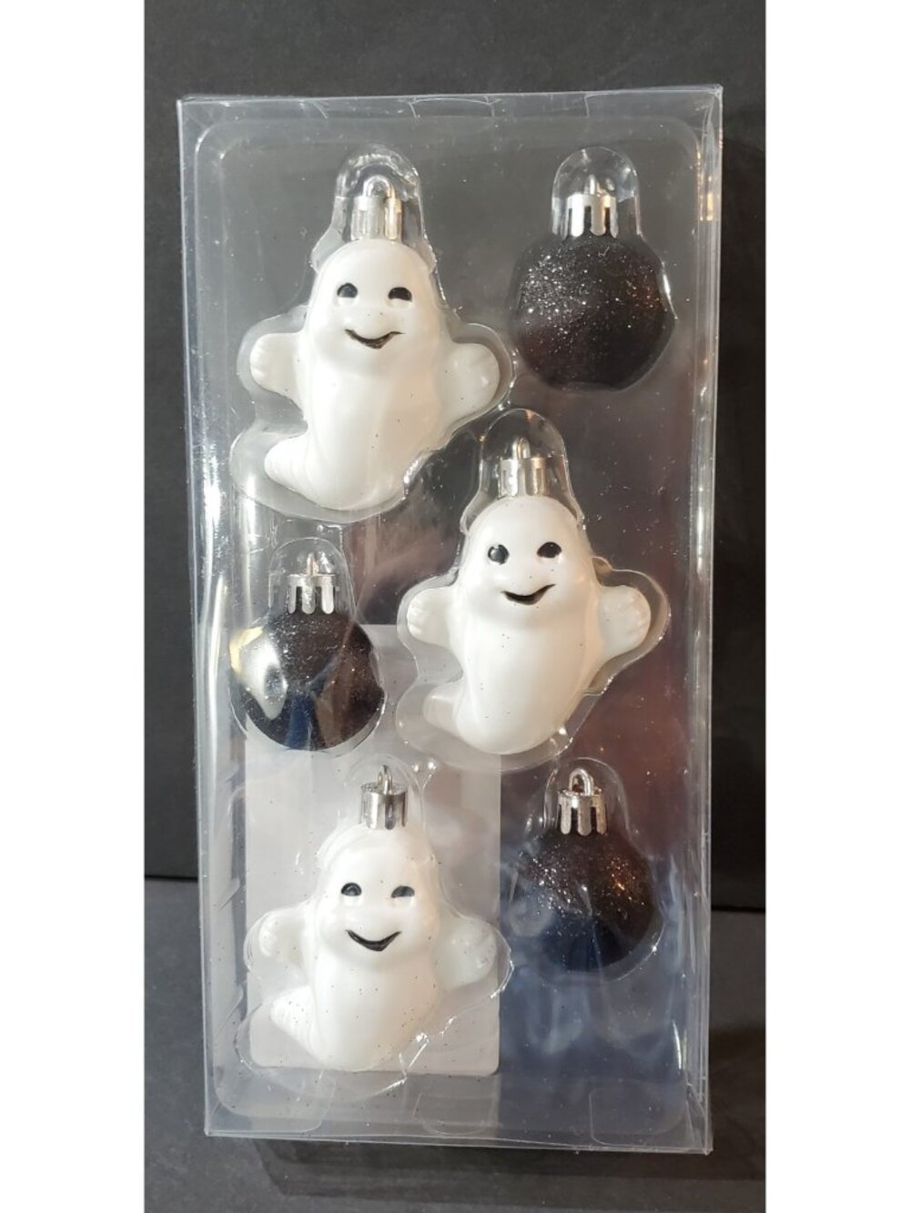 Set of 6 HALLOWEEN ORNAMENTS white plastic ghosts & small black glitter balls